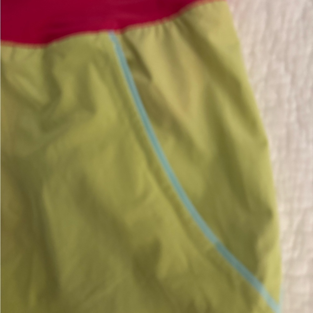 Lands End Size 16 Swim Shorts Swimwear  Lime Green - Picture 2 of 8